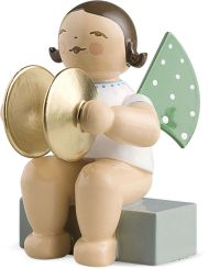 Wendt & Kühn Engel mit Becken sitzend 