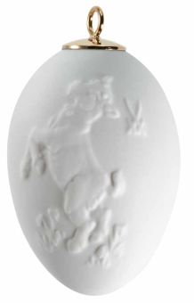 Meissen Osterei mit Relief Zicklein weiß bisquit 5 cm 